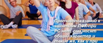 группа людей сидя наклоняют свою голову рукой