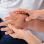 почему немеют кончики пальцев