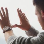 Тремор рук: причины, лечение